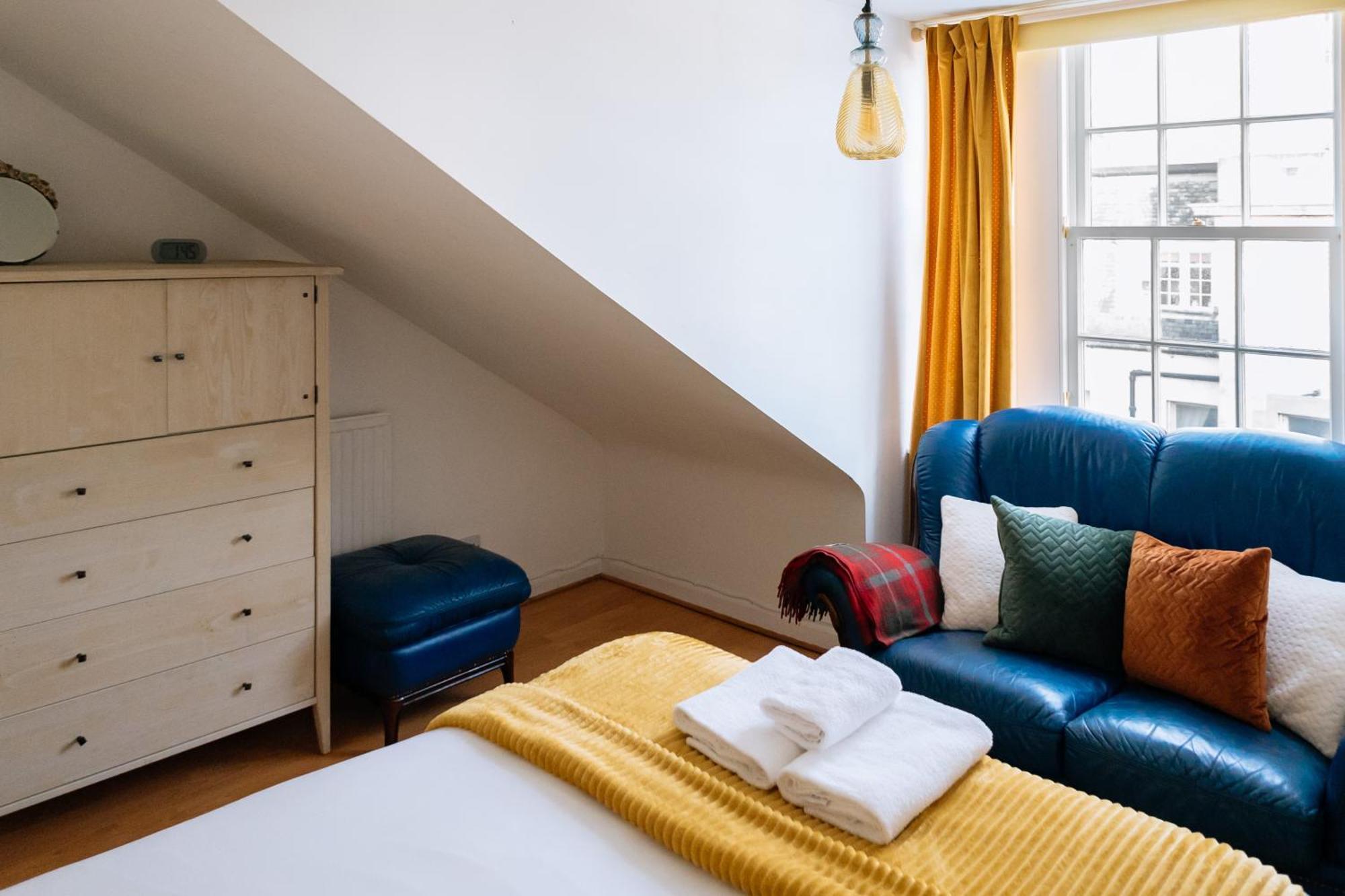 Appartement Charming 3 Bedroom In The Heart Of Vibrant Old Town *